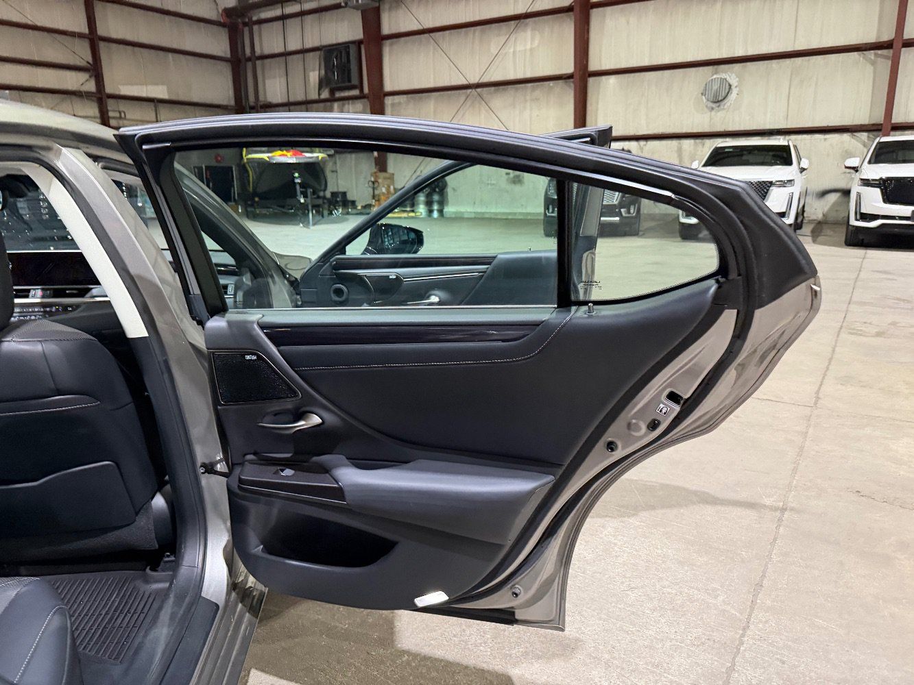 Used 2019 Lexus ES 350 w/ Accessory Package FWD image 20