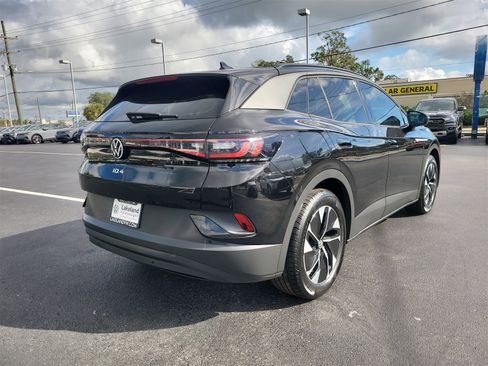 Used 2022 Volkswagen ID.4 Pro S image 6