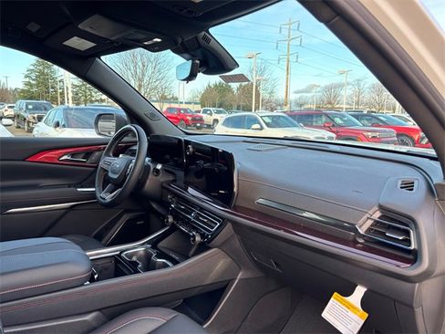 New 2026 Chevrolet Traverse Z71 w/ Enhanced Driving Package image 47