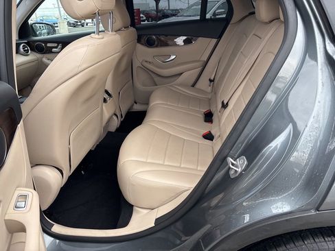 Used 2021 Mercedes-Benz GLC 300 GLC 300 image 22