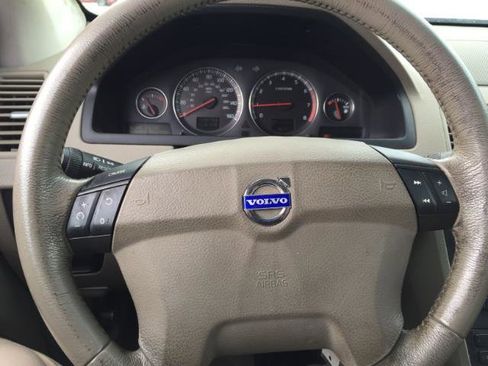 Used 2005 Volvo XC90 2.5T image 18