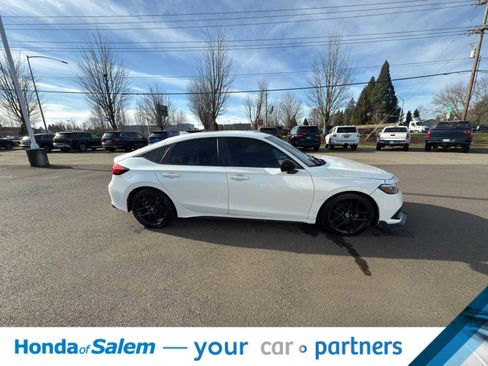 Used 2023 Honda Civic Sport image 6
