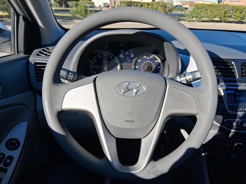 Used 2017 Hyundai Accent SE image 16