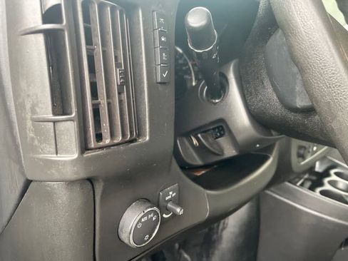 Used 2018 Chevrolet Express 4500 Extended w/ Driver Convenience Package image 12