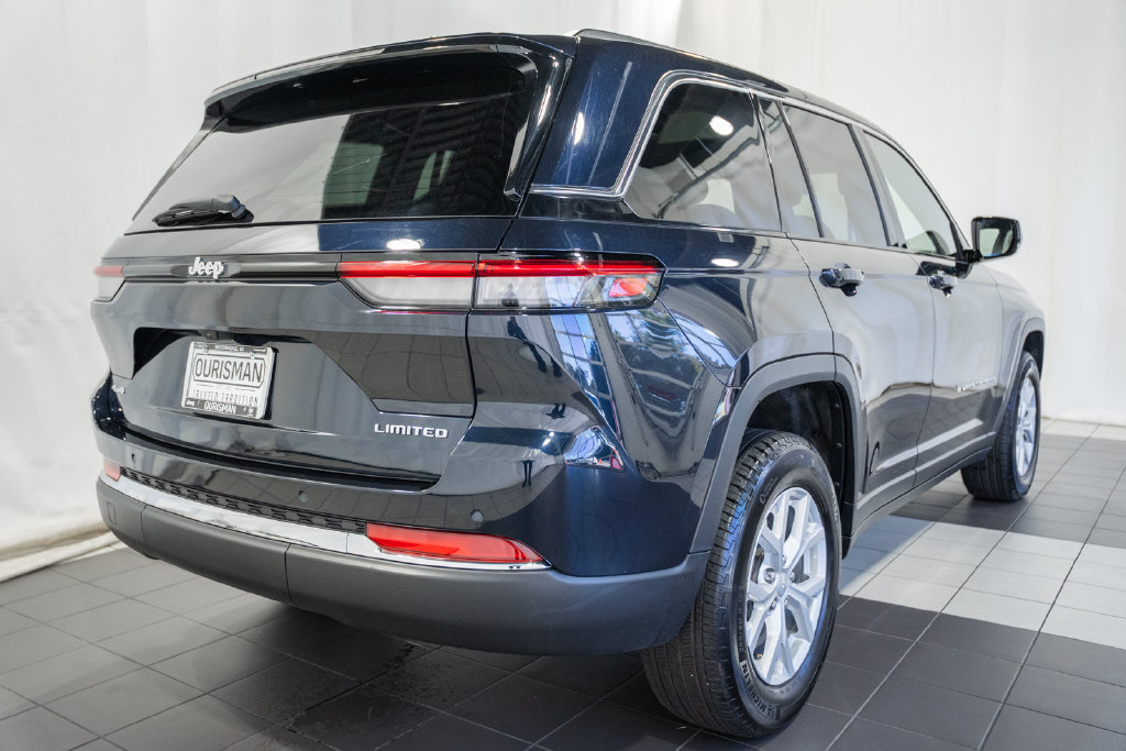 Certified 2023 Jeep Grand Cherokee Limited AWD/4WD image 4