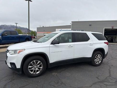 Used 2019 Chevrolet Traverse LS w/ LPO, Cargo Package FWD image 14