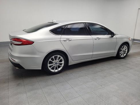 Used 2019 Ford Fusion SE FWD image 10