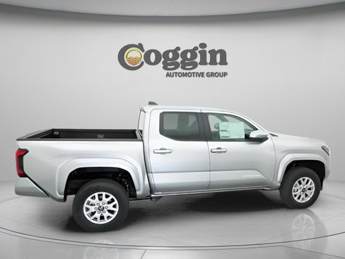 New 2026 Toyota Tacoma SR5 AWD/4WD image 22