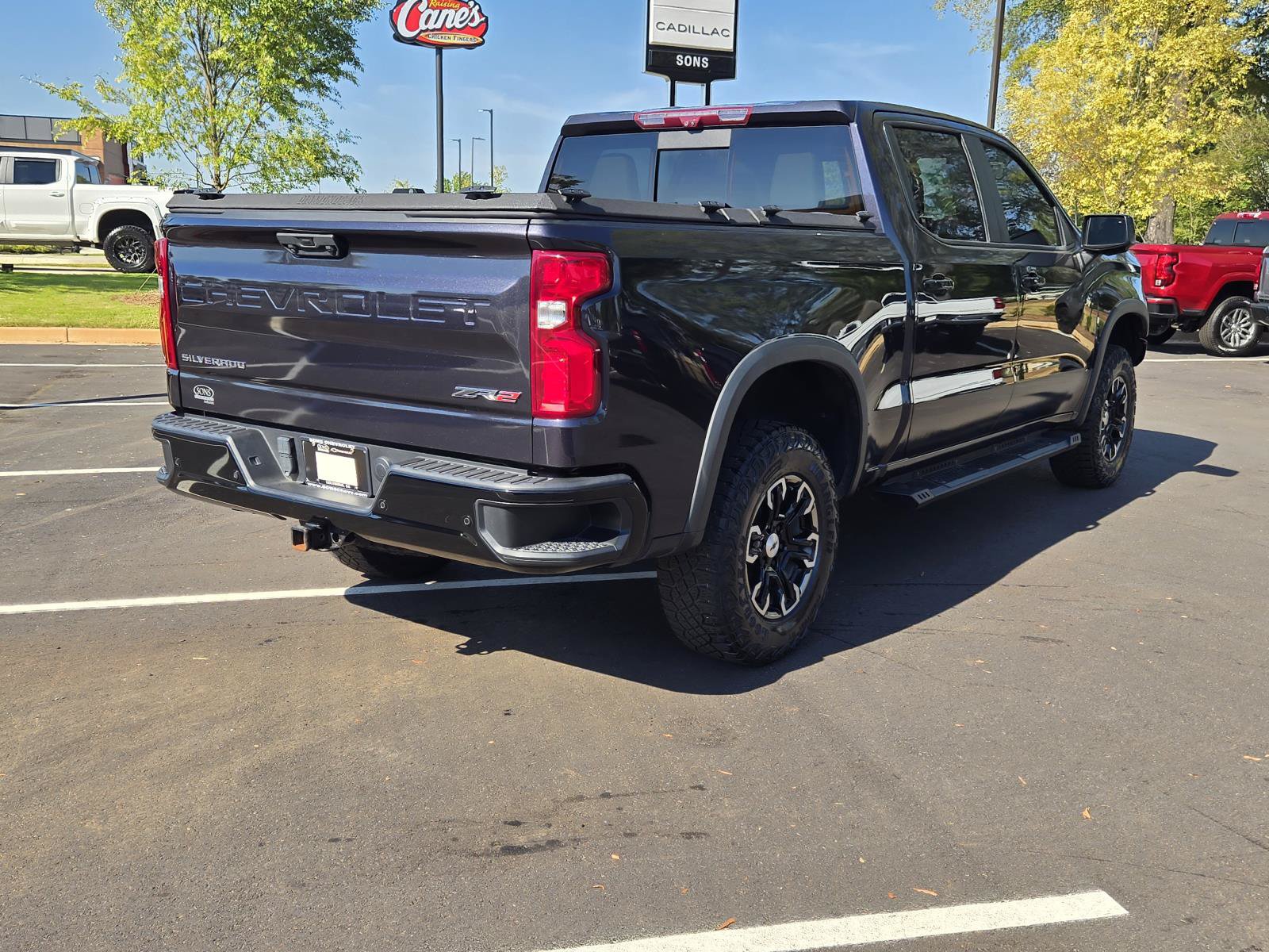 Used 2023 Chevrolet Silverado 1500 ZR2 w/ Technology Package AWD/4WD image 9