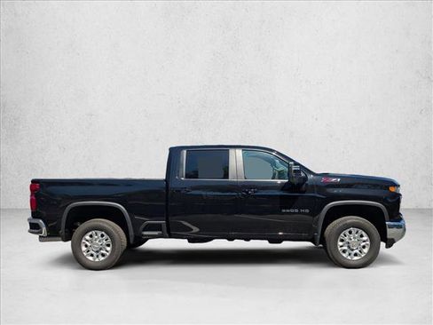 Used 2025 Chevrolet Silverado 2500 LT w/ All Star Edition image 4