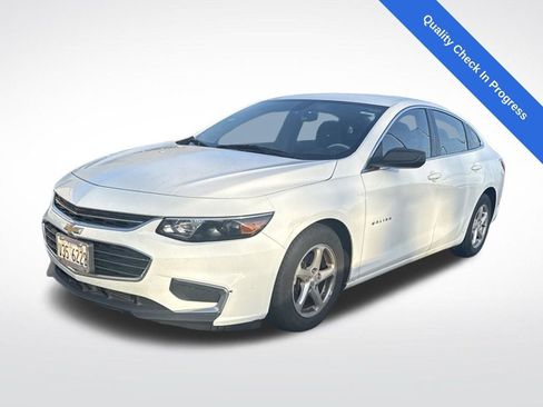 Used 2017 Chevrolet Malibu LS FWD image 1
