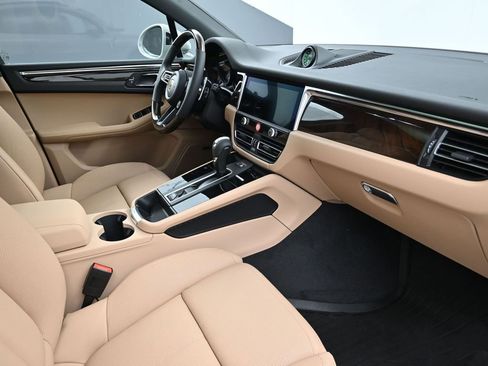 Certified 2026 Porsche Macan S AWD/4WD image 14