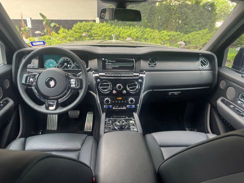 Certified 2023 Rolls-Royce Cullinan AWD/4WD image 8