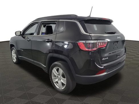 Used 2022 Jeep Compass Latitude w/ Convenience Group AWD/4WD image 5