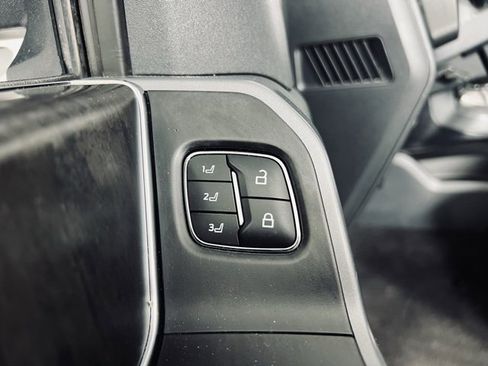 Used 2021 Ford F150 Lariat w/ Max Trailer Tow Package image 22