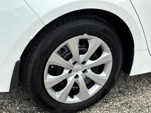 Used 2026 Toyota Corolla LE FWD image 15