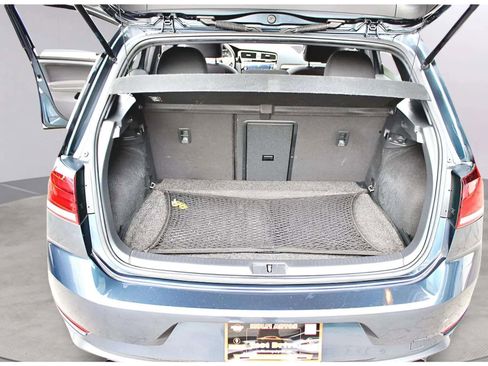 Used 2018 Volkswagen GTI SE image 22