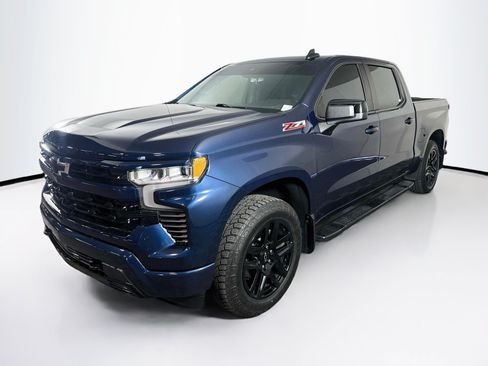 Used 2023 Chevrolet Silverado 1500 RST AWD/4WD image 3