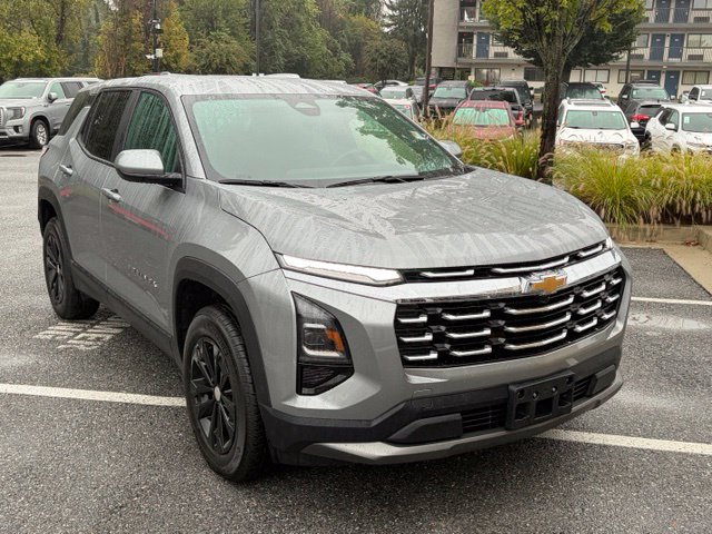 Used 2026 Chevrolet Equinox LT w/ Convenience Package II AWD/4WD image 2