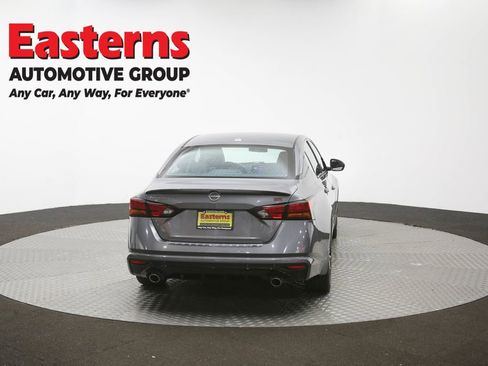 Used 2023 Nissan Altima 2.5 SR FWD image 37