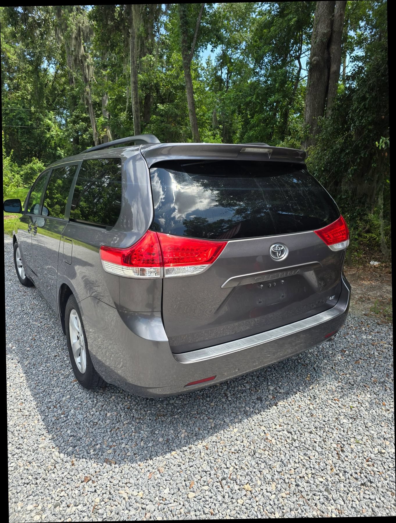 Used 2014 Toyota Sienna LE FWD image 12