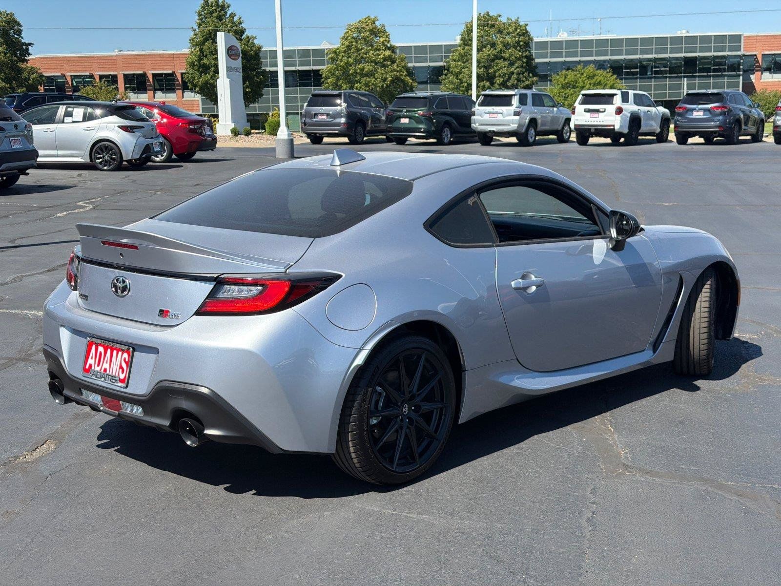 Used 2026 Toyota GR86 Premium w/ ALL Weather Mat Package (TMS) RWD image 7
