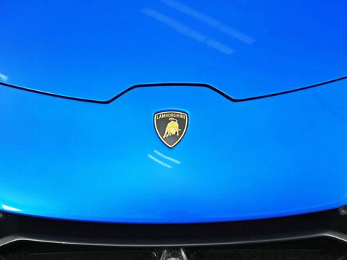 Used 2018 Lamborghini Huracan Performante image 76