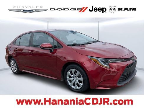 Used 2023 Toyota Corolla LE FWD image 1