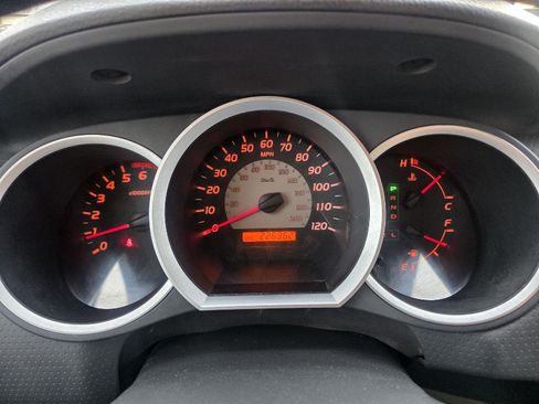 Used 2005 Toyota Tacoma 4x4 Double Cab image 19