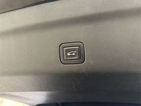 Certified 2021 Chevrolet Tahoe RST image 28