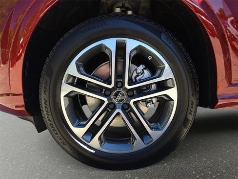 New 2025 Audi Q5 Premium image 28