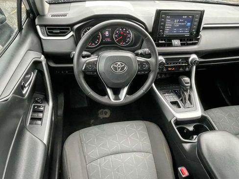 Used 2021 Toyota RAV4 XLE w/ Convenience Package AWD/4WD image 13