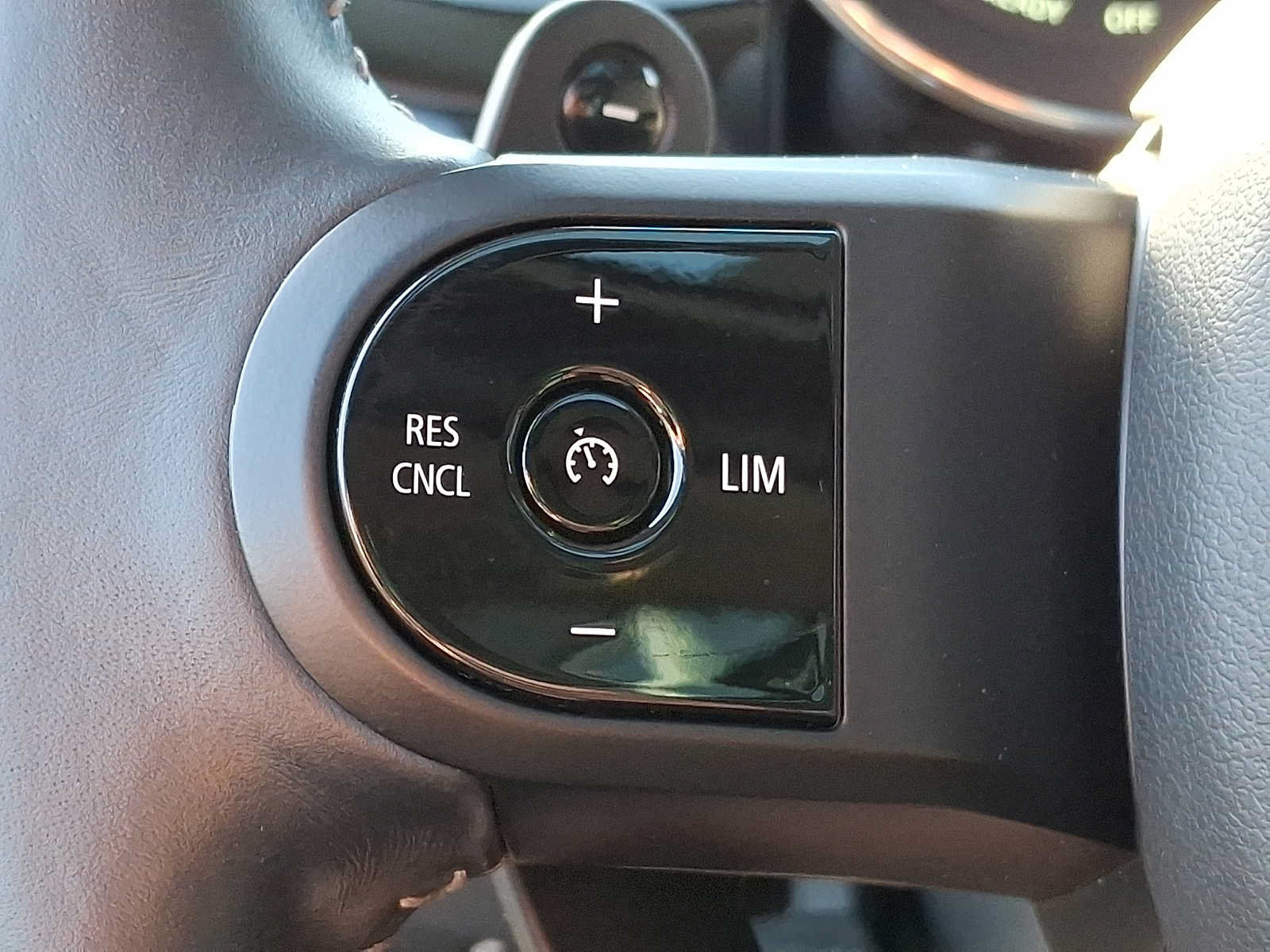 Used 2024 MINI Cooper S FWD image 18