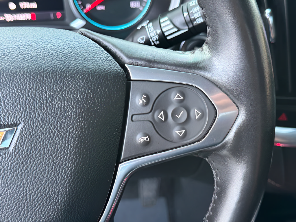 Used 2020 Chevrolet Traverse Premier w/ Redline Edition FWD image 14