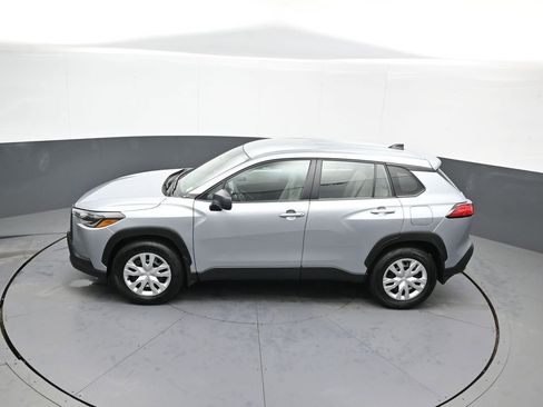 Certified 2024 Toyota Corolla Cross L image 40