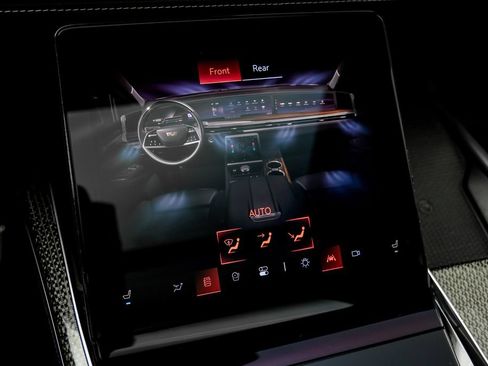Used 2025 Cadillac Escalade V AWD/4WD image 40