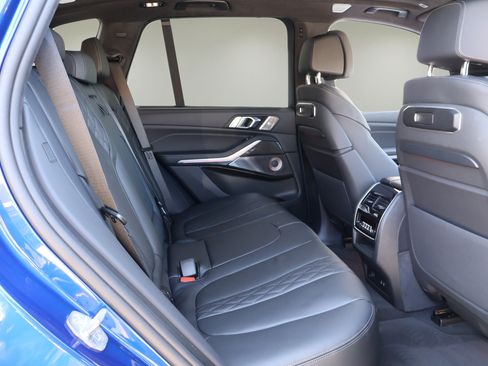 Used 2026 BMW X5 M60i AWD/4WD image 16