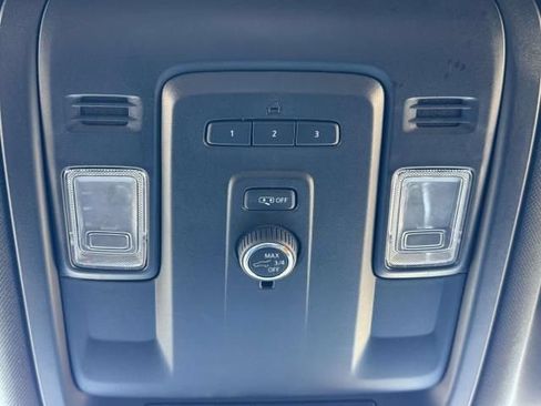 Used 2024 Chevrolet Tahoe LT AWD/4WD image 31