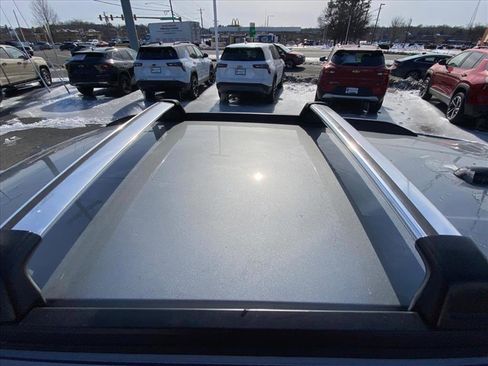 New 2026 Chevrolet Trax LT image 6