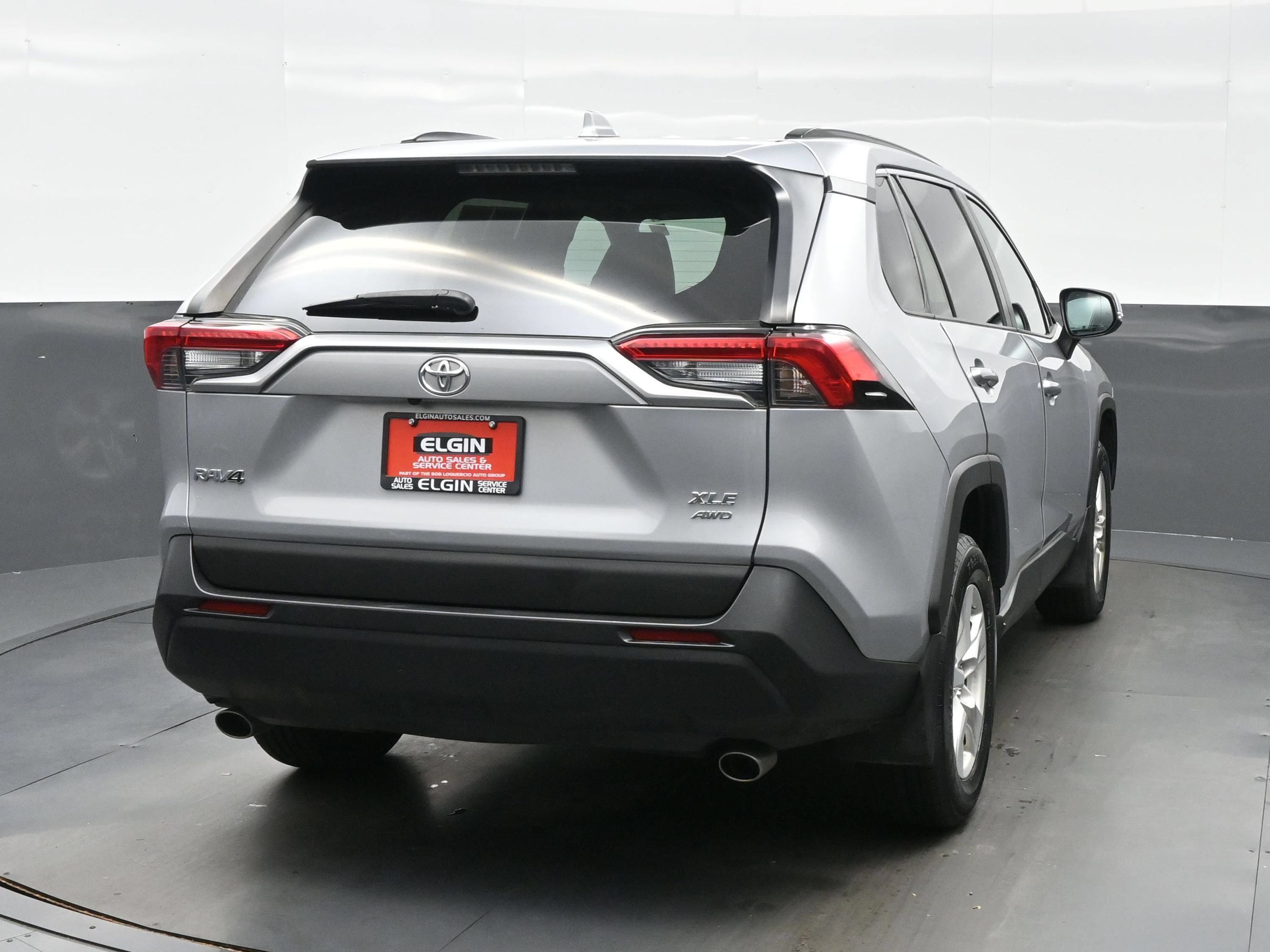 Used 2021 Toyota RAV4 XLE AWD/4WD image 5