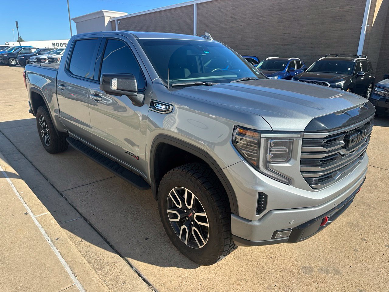 Used 2026 GMC Sierra 1500 AT4 w/ AT4 Premium Package AWD/4WD image 18
