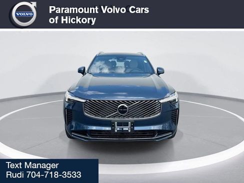 New 2025 Volvo XC90 B6 Core w/ Climate Package image 3