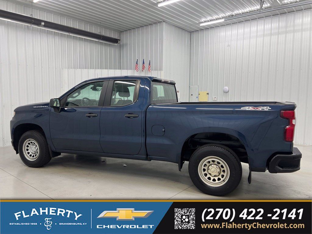 Used 2020 Chevrolet Silverado 1500 W/T w/ Trailering Package AWD/4WD image 5