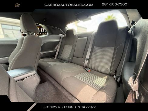 Used 2021 Dodge Challenger SXT RWD image 20