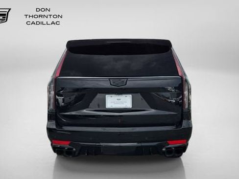 Used 2023 Cadillac Escalade V AWD/4WD image 4