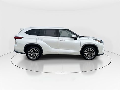 Used 2020 Toyota Highlander Limited Platinum image 9