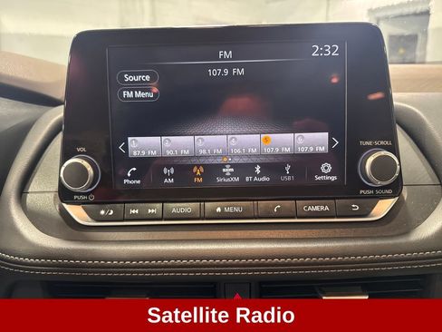 Used 2023 Nissan Rogue SV AWD/4WD image 12