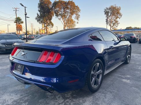 Used 2015 Ford Mustang Coupe image 5