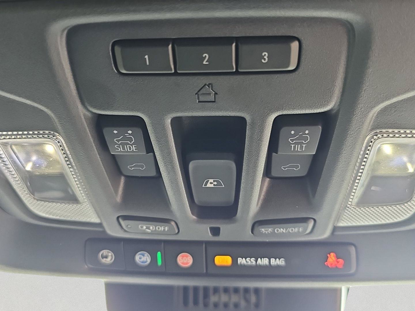 Used 2024 Chevrolet Silverado 2500 High Country w/ Technology Package AWD/4WD image 32