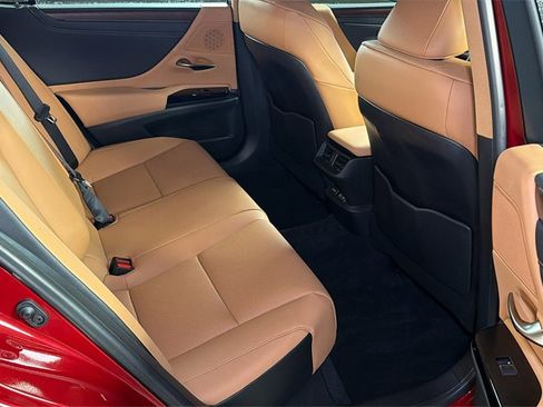 Certified 2024 Lexus ES 350 w/ Premium Package image 14